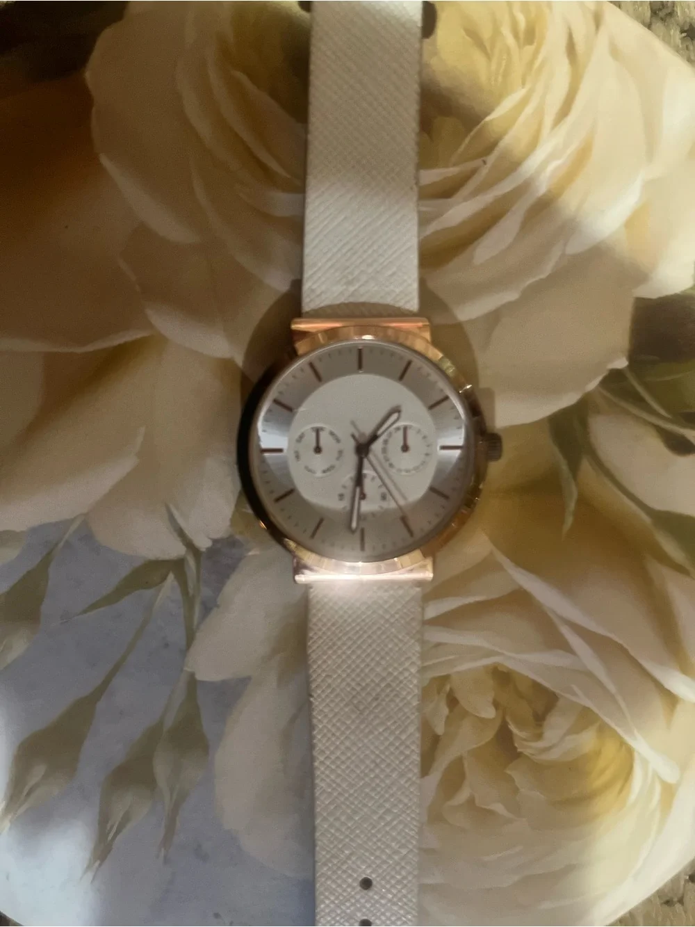 White Leather Strap Watch - Women's Classic